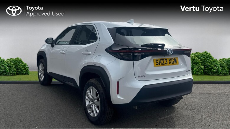 Toyota Yaris Cross 1.5 Hybrid Icon 5dr CVT Hybrid Estate